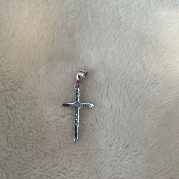 Beautiful Malakan Diamond Co. custom made 14k diamond cross pendant. - Picture 3 of 4